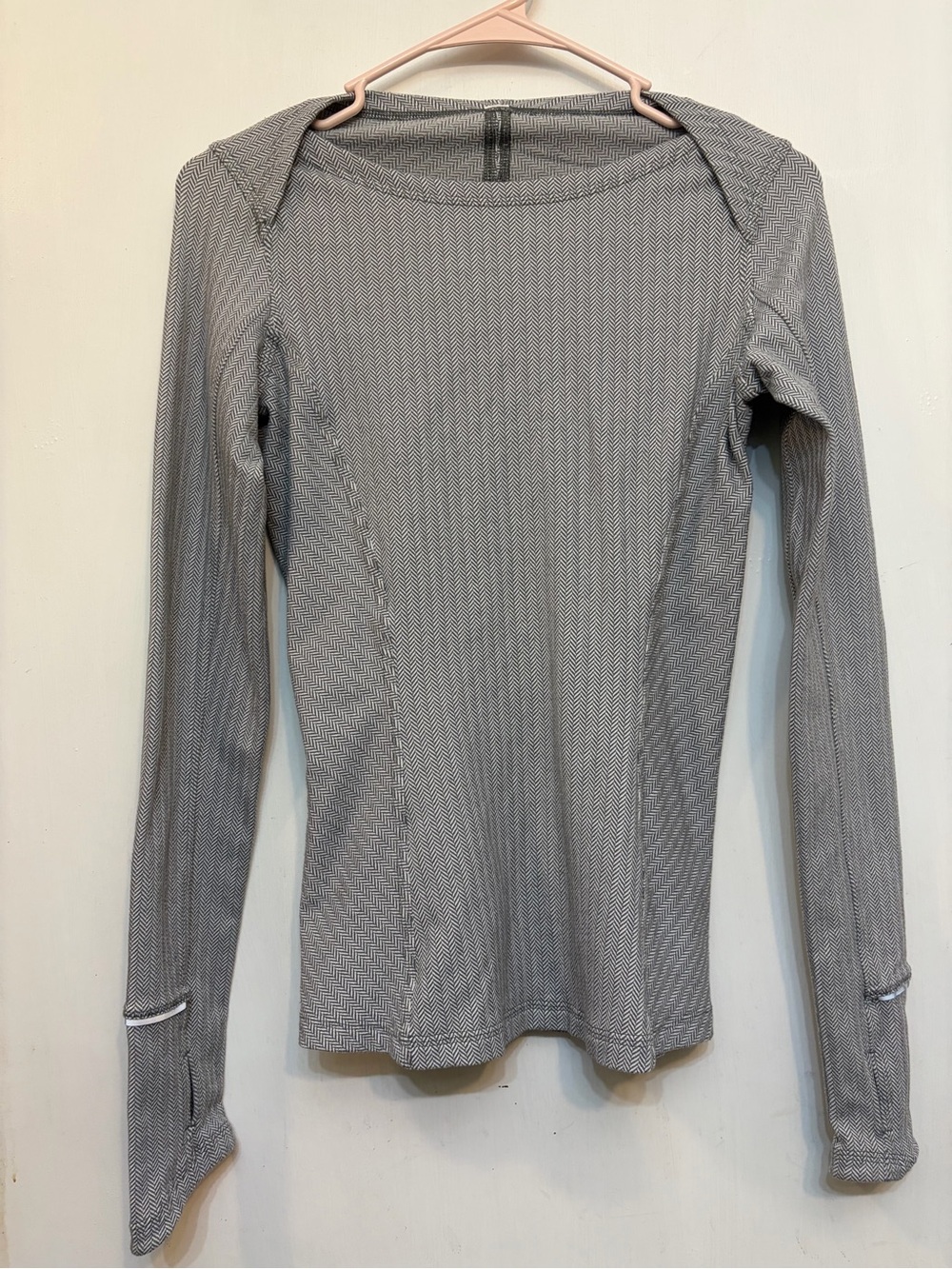 lululemon athletica Women's Long Sleeve Gray Textured Performance Tee